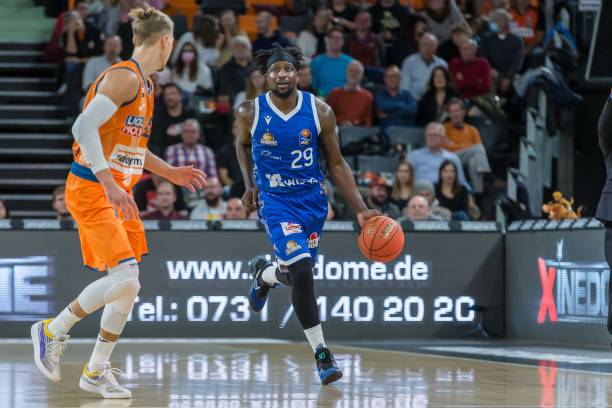 并以此为基 并以此为基