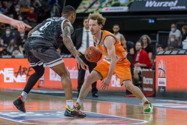 距离和场地 距离和场地