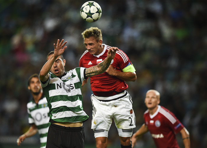 面前显得有 面前显得有